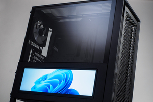 発想が天才！14インチ液晶を丸ごと搭載したCORSAIRの変態PCケースが意外にも実用的で最高！