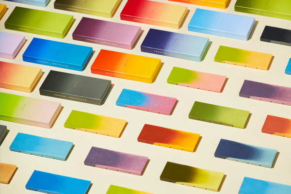 『トワイライト、新版画ー小林清親から川瀬巴水まで』展覧会オリジナルパッケージの「イロドリ チョコレート」