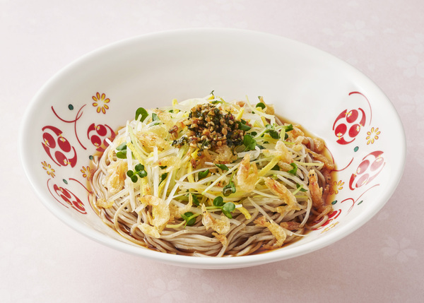 「いろり庵きらく」の「桜海老の冷しちらしそば」