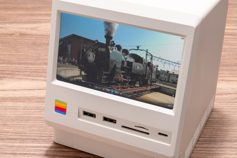 鉄板＆旬パーツ】Mac miniが初代Mac風になるドッキングステーション
