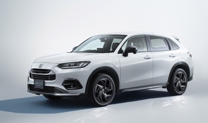 「ホンダZR-V」がさらに精悍に 新フロントグリルなど純正アクセサリー追加発売