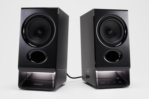 3万円かと思ったら8000円以下でびっくり！USBスピーカー、マルチポイント接続にも対応したお値打ち品