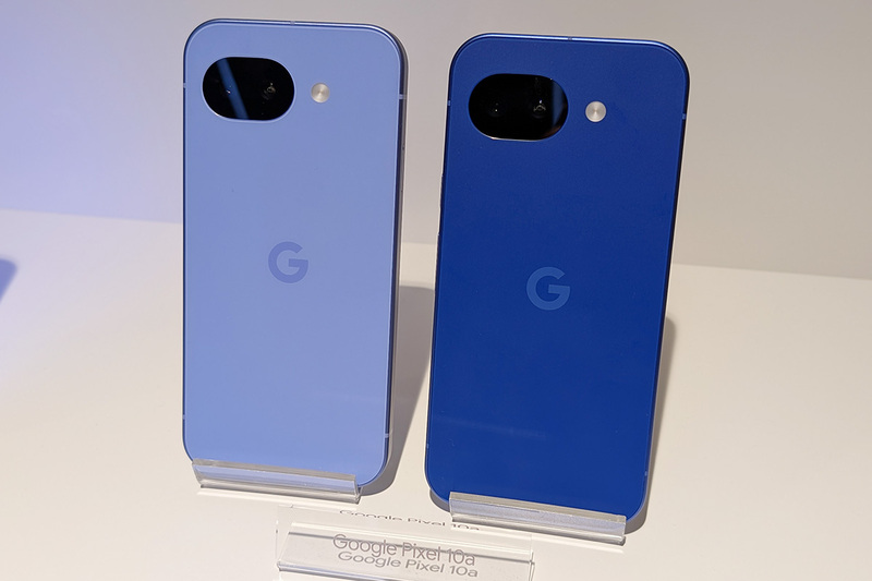 Pixel 10aが9aと同じ7万9900円で発売！ 日本限定色の濃いブルーもいい