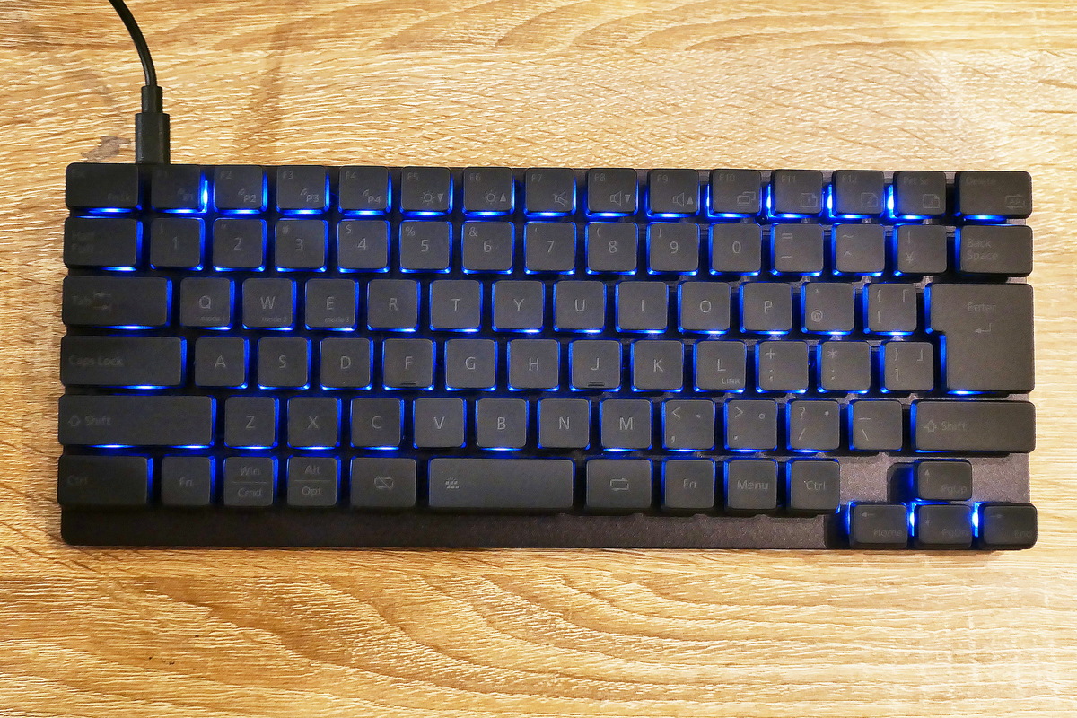 世界最速入力キーボード「FMV Keyboard X」