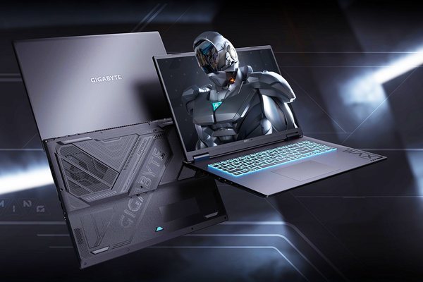 18型の大画面AIゲーミングノートPC「GAMING A18 PRO」