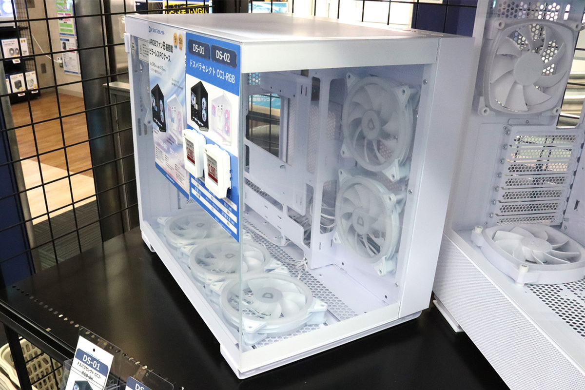 デスクトップケース・RGBコントローラー・電源ユニット ZALMAN社製、4基のアドレサブルRGBファンとアドレサブルRGB