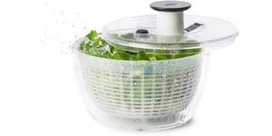 サラダ、実は“水で味落ちてる”。押すだけで仕上がり変わるスピナーがセール中