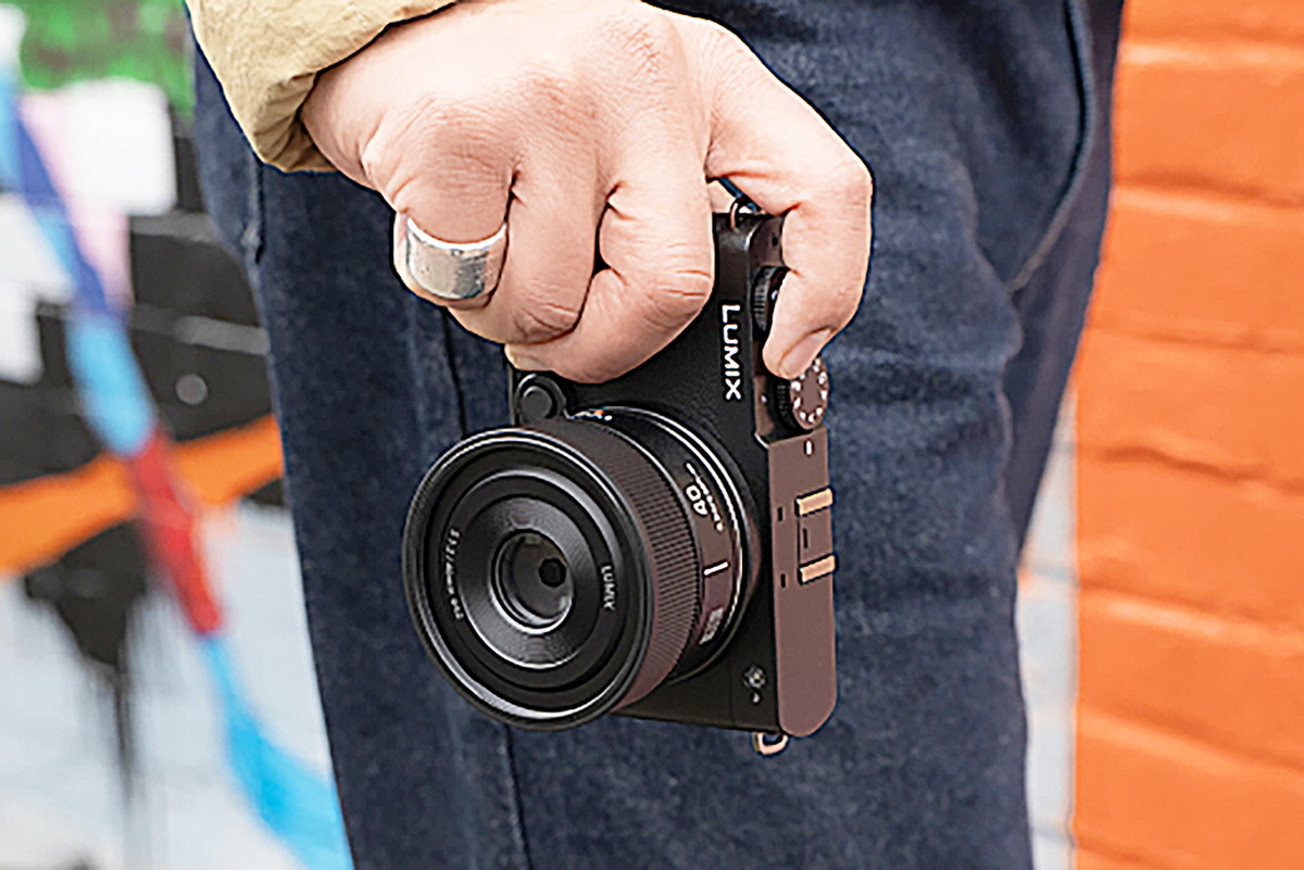 パナソニックが「LUMIX S 40mm F2（S-S40）」を発表