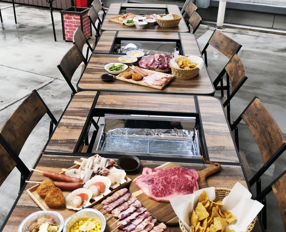 新宿駅前に屋外BBQ「URBAN EARTH BBQ 新宿Flags店」開店