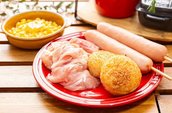 新宿駅前に屋外BBQ「URBAN EARTH BBQ 新宿Flags店」開店