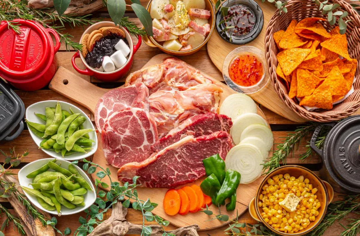 新宿駅前に屋外BBQ「URBAN EARTH BBQ 新宿Flags店」開店