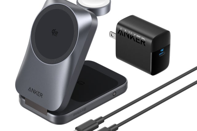 ワイヤレス充電、熱いなら冷やせばいいじゃない　Anker、空冷ファン付き3-in-1充電器を発売