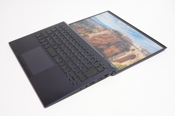 VAIO初のCopilot+PC「VAIO SX14-R」実機レビュー