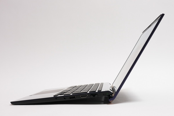 VAIO初のCopilot+PC「VAIO SX14-R」実機レビュー