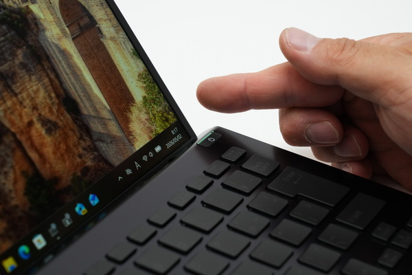 VAIO初のCopilot+PC「VAIO SX14-R」実機レビュー