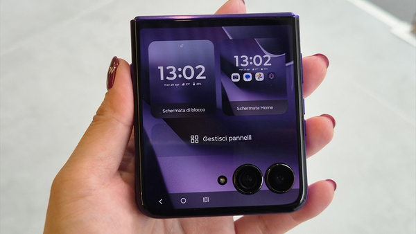 モトローラの新型折りたたみ「razr 70」シリーズ実機レポ！ 注目は極薄
