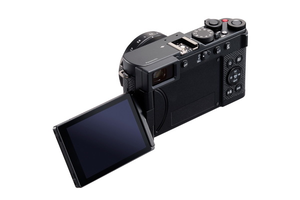 「LUMIX DC-L10」を発表