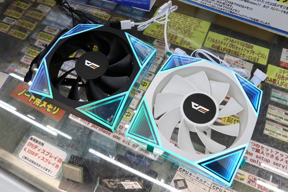 ASCII.jp：1380円で手に入る幻想的な奥行き。面取りフレームに