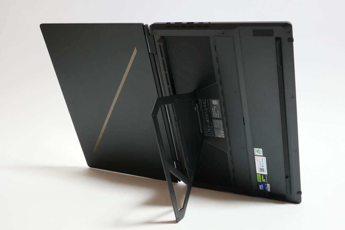 モンスター2画面ノート「ROG Zephyrus Duo (2026) GX651」実機レビュー