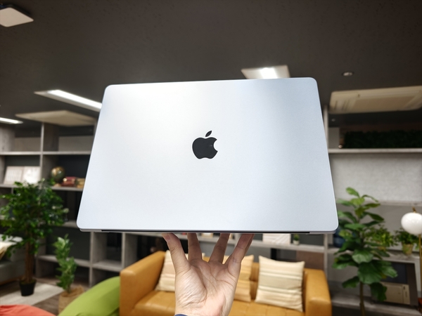 MacBook