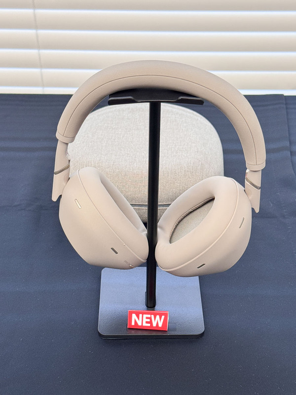ソニー、「WH-1000XM6」に新色「サンドストーン」を追加、WF-1000XM6用
