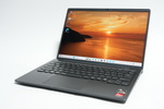 いまや16万円台でも貴重かも、Office搭載で持ち運べる14型モバイルノート「FMV M55-K3」（前編）