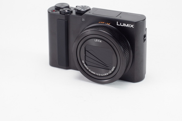 「LUMIX TX3」実写レビュー