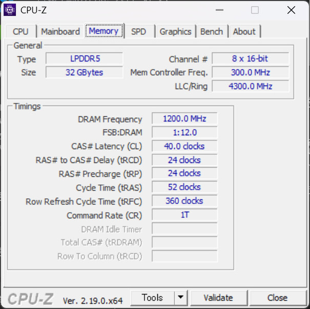 Prestige 14 Flip AI+ D3Mに搭載されている大容量32GBのLPDDR5Xメインメモリ情報