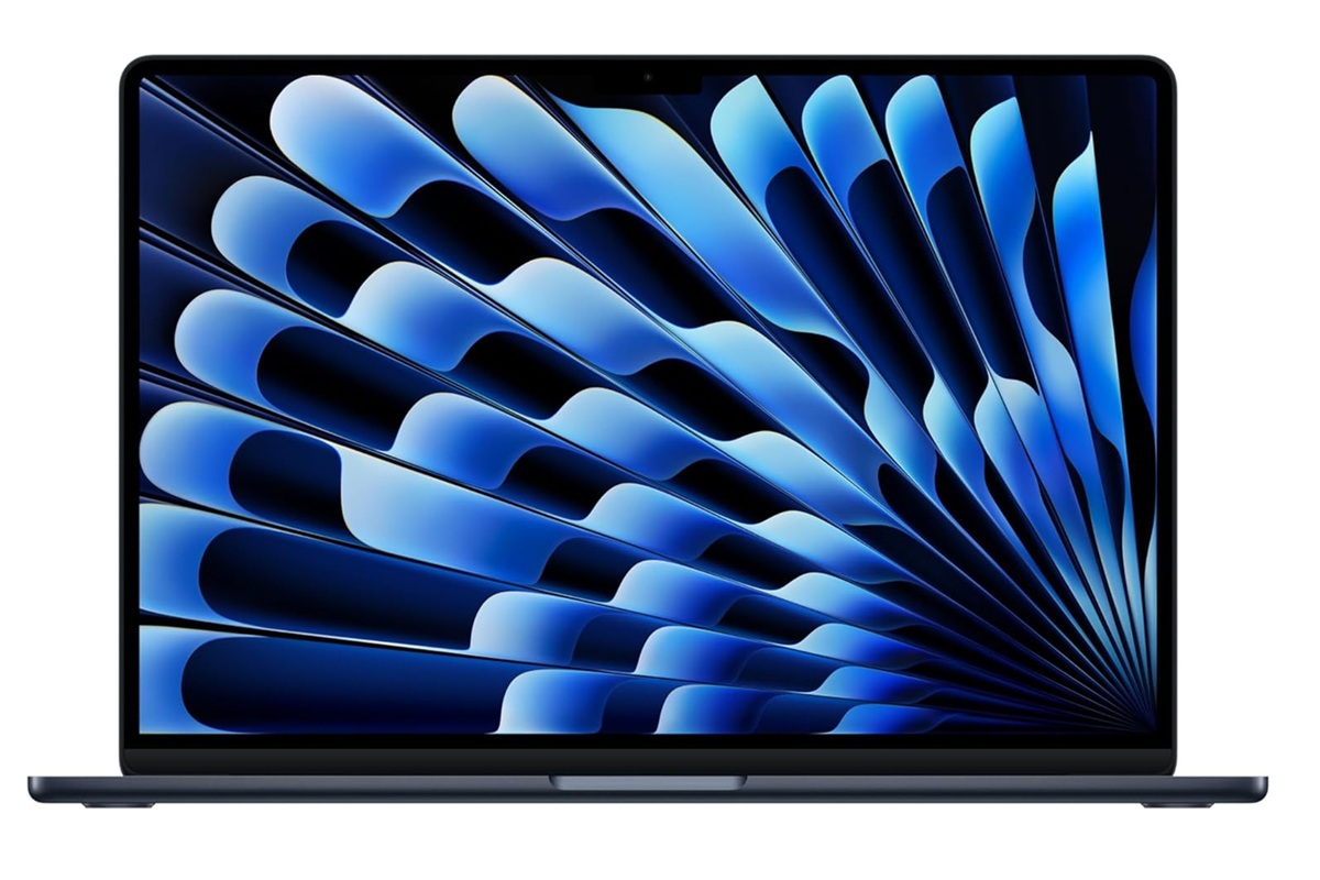 15インチの広さは正義。M5搭載のMacBook Air、軽くて速くて長く使える“王道ノート”です
