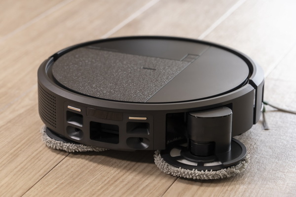 iRobotが日本向け薄型「Roomba Plus 515」発表