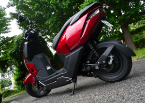 フル充電で81Km走れるだと？ 最強なHondaの電動原付見つけた！ちょっとのお出かけにも最適