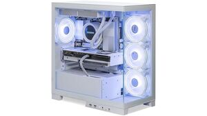 液晶付き水冷＆白いピラーレス筐体が映える！ RTX 5060・32GBメモリー・1TB SSDと申し分なしのSTORM製ゲーミングPC
