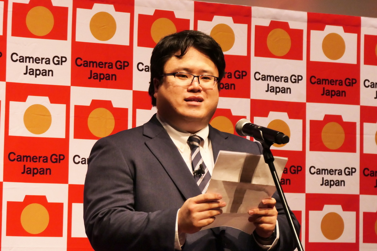 「カメラグランプリ2026」の贈呈式