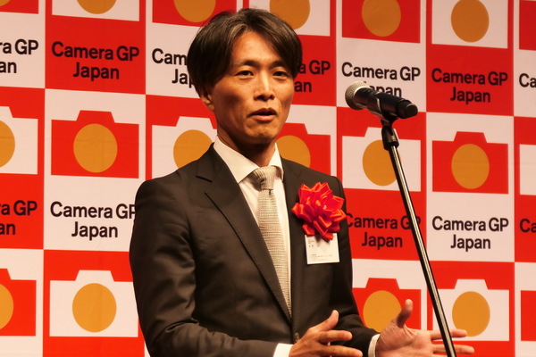 「カメラグランプリ2026」の贈呈式
