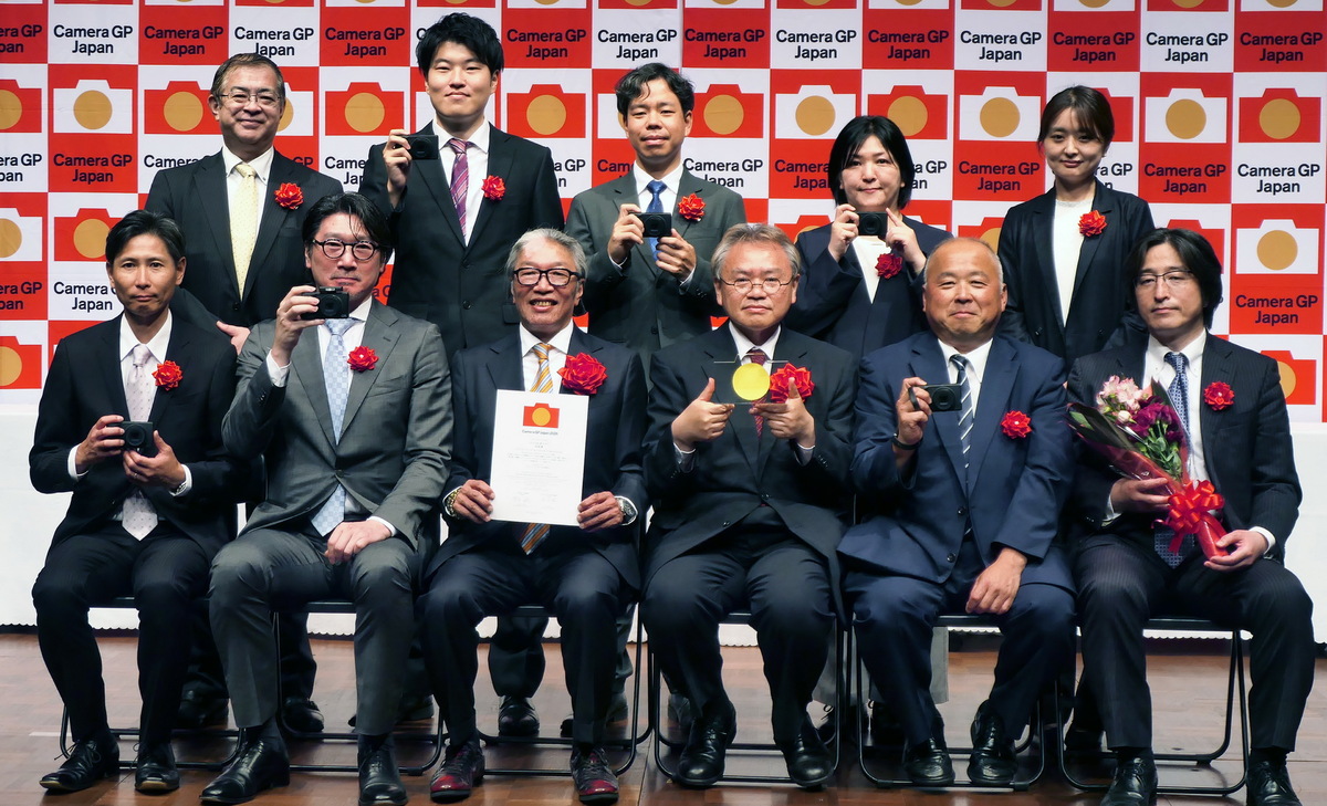 「カメラグランプリ2026」の贈呈式