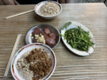 台湾のグルメ名所「寧夏夜市」でご飯を食べたら、ドリンクメニューがなかった話。そして解決策は……