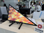 えっと…何に使う？ 「三角形のディスプレー」あまりにも強烈なインパクト。