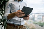 マンガは紙で読んだほうが理解しやすい？　東大、脳の“省エネ化”を確認