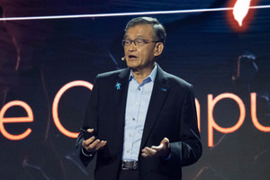 インテルがCOMPUTEXの基調講演で明かした変革　次世代CPU・GPUから自律型AIソリューションまで一挙公開