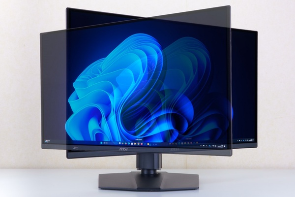 MAG 272UP QD-OLED E16のスタンド機能による左右30度のスイベル(首振り)調整