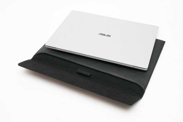 「ASUS ExpertBook Ultra」実機レビュー