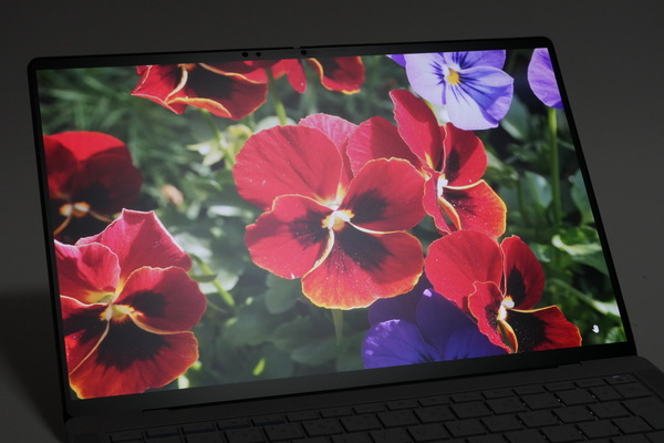 「ASUS ExpertBook Ultra」実機レビュー
