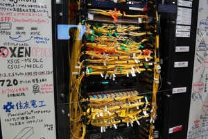 展示会の無料Wi-Fi、実はとんでもない実験場だった。Interop会場ネットワークは「ガチの展示」