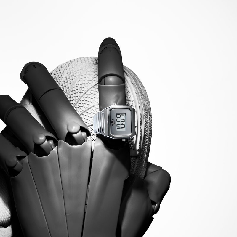 【日本未発売】ブラック Digital Two Ring（値引きOK 予約完売のadidas“指時計”再入荷 次回入荷は未定｜Infoseekニュース