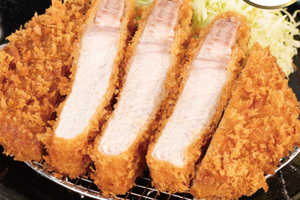 肉厚っ！160gの「超厚切りリブロースかつ」松のやで復活