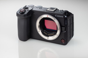 まもなく発売!! 動画も静止画も最新性能でお買い得なフルサイズカメラ「EOS R6 V」実写レビュー