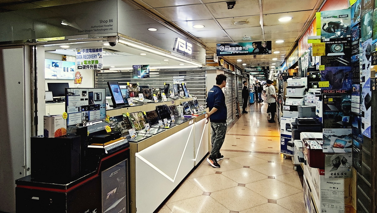 香港の電脳街と香港麺店を回ってみた