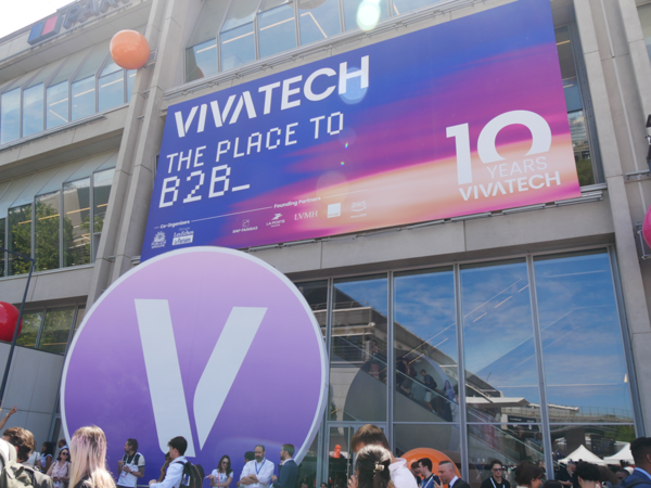 Viva Technology 2026開催、ジェフ・ベゾス氏が宇宙インフラで次世代を拓く