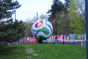 なぜサッカーは国境を越えるのか？　スイス・FIFA本部を歩いて考えた