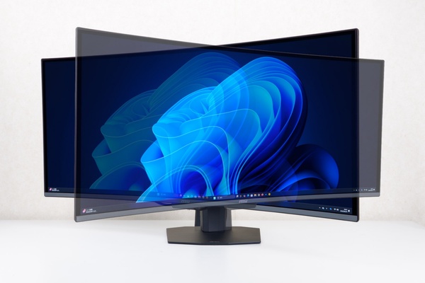 MPG 341CQR QD-OLED X36スタンドのスイベル機能による左右30度の首振り可動